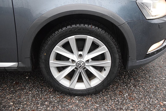 Volkswagen Passat Alltrack 21 of 22