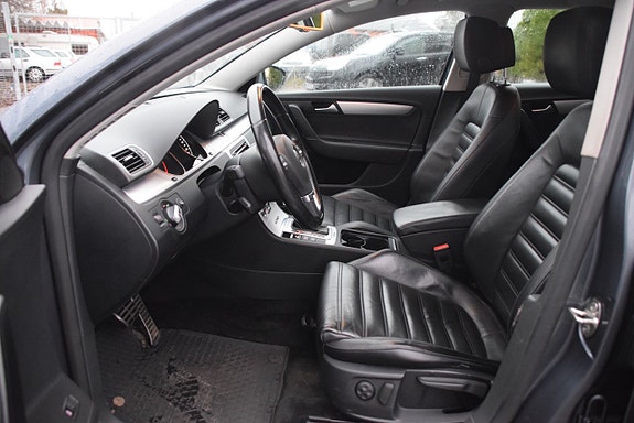 Volkswagen Passat Alltrack 8 of 22