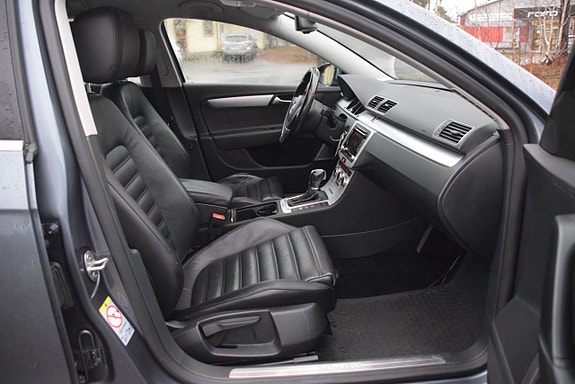 Volkswagen Passat Alltrack 9 of 22