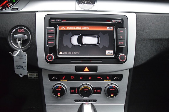 Volkswagen Passat Alltrack 11 of 22