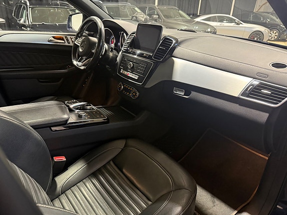Mercedes-Benz GLE350 d 18 of 25