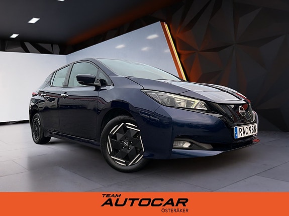 Nissan Leaf 2 of 17