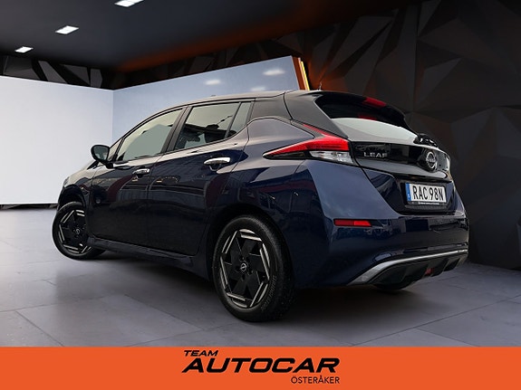 Nissan Leaf 4 of 17