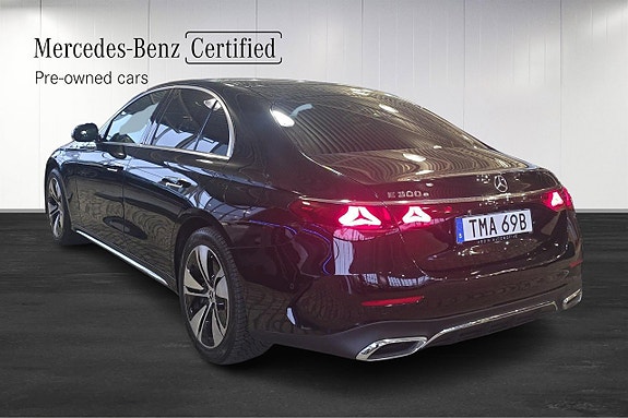 Mercedes-Benz E300 18 of 30
