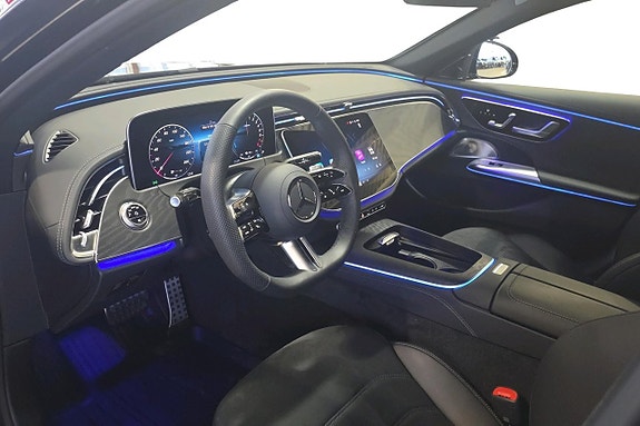 Mercedes-Benz E300 24 of 30