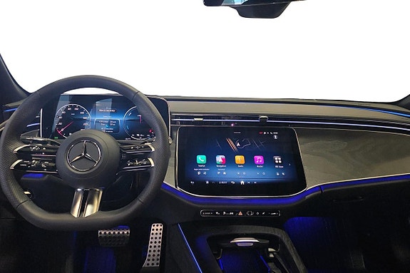 Mercedes-Benz E300 22 of 30
