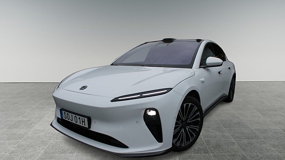NIO ET5