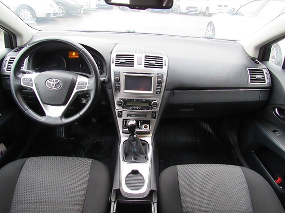 Toyota Avensis 14 of 14