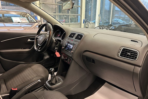 Volkswagen Polo 8 of 20