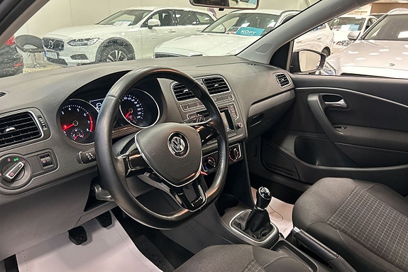 Volkswagen Polo 5 of 5