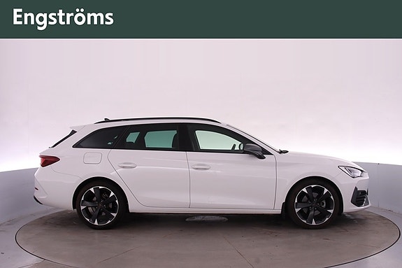 Cupra Leon 2 of 5
