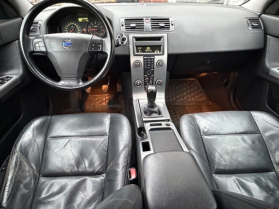 Volvo V50 8 of 13