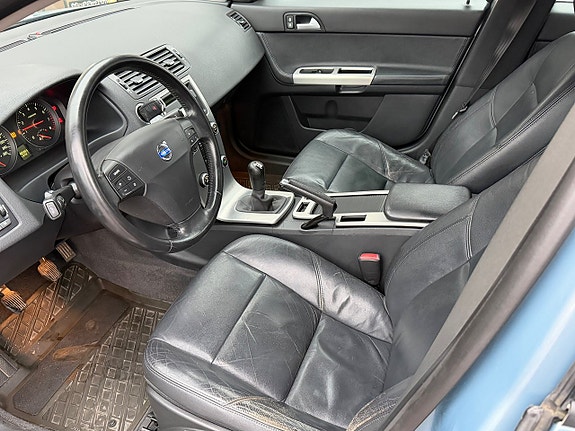 Volvo V50 9 of 13
