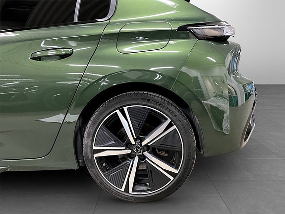Peugeot 308 14 of 15