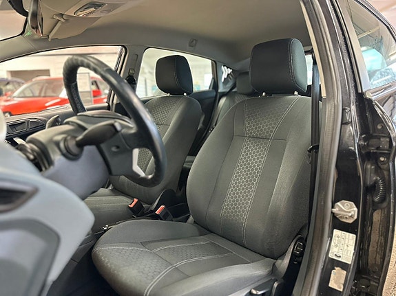 Ford Fiesta 5 of 5