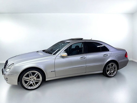 Mercedes-Benz E280 4 of 16