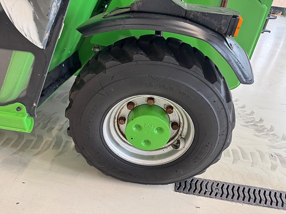 Merlo 27.6 23 of 23