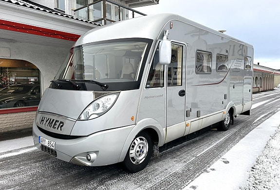 Hymer B 694 SL Dieselpanna Vattenburet Garage Silverline Diesel