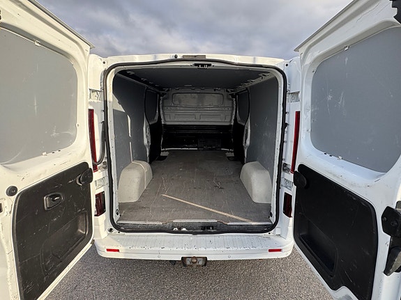 Opel Vivaro 6 of 19