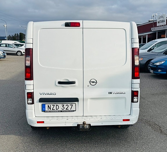 Opel Vivaro 3 of 5