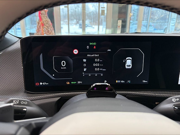 Kia EV6 8 of 17