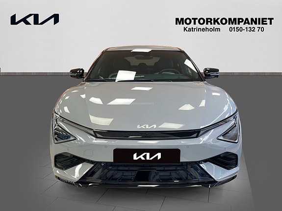Kia EV6 2 of 17