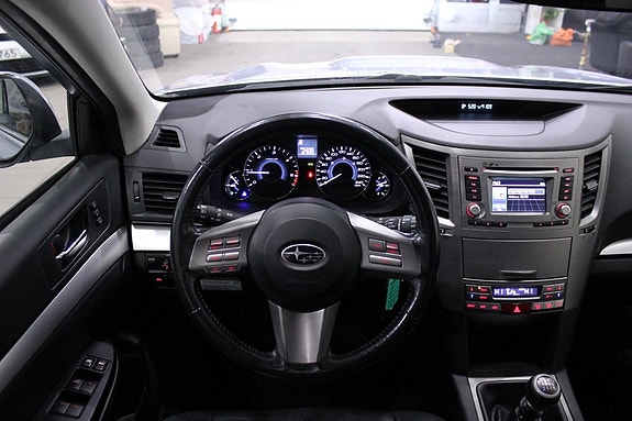 Subaru Outback 13 of 29