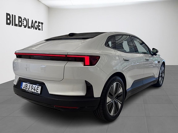 Polestar 4 4 of 5