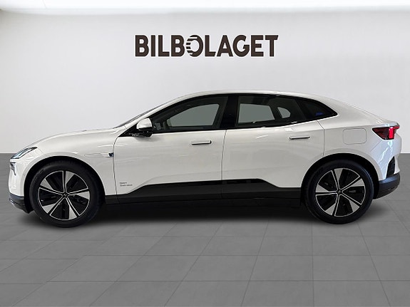 Polestar 4 2 of 5