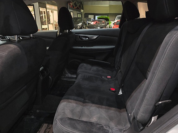 Nissan X-Trail 8 of 14