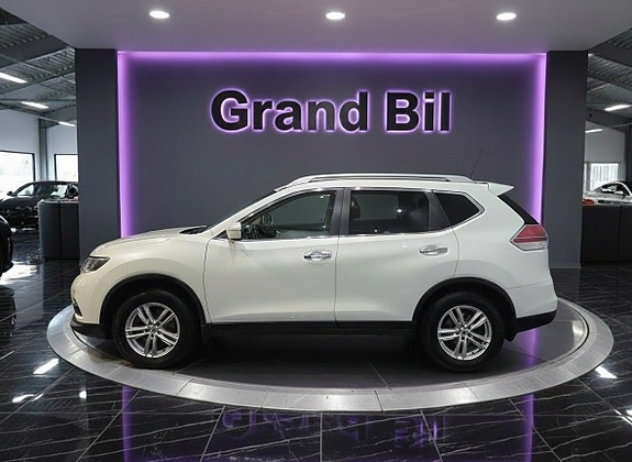 Nissan X-Trail 3 of 5