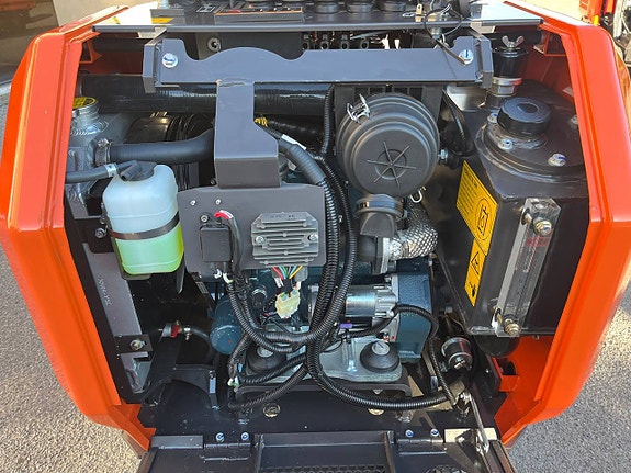 DELEKS® M8000-KUBOTA Hydrostatisk Minidumper – 800 kg 10 of 12