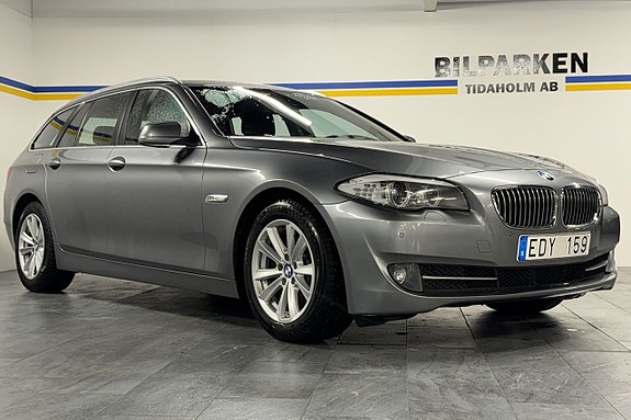 BMW 520d 3 of 5