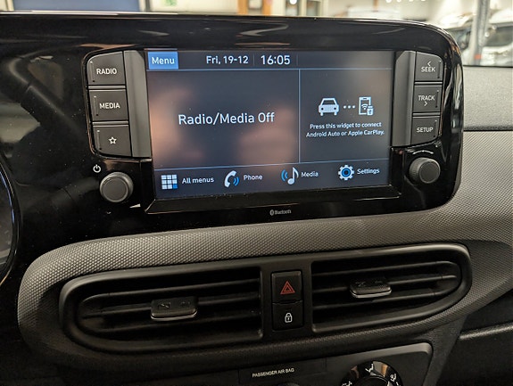 Hyundai i10 11 of 12