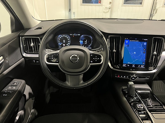 Volvo V60 17 of 27