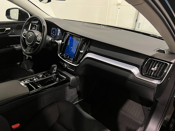 Volvo V60 15 of 27