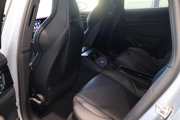 Porsche Panamera 4S 8 of 20