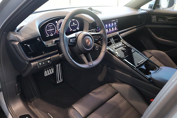 Porsche Panamera 4S 12 of 20