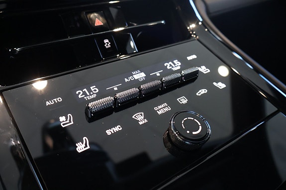 Porsche Panamera 4S 18 of 20