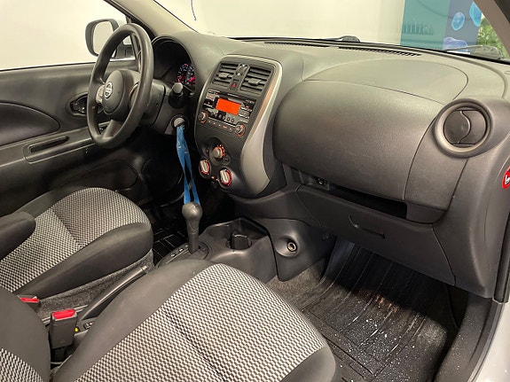 Nissan Micra 9 of 11