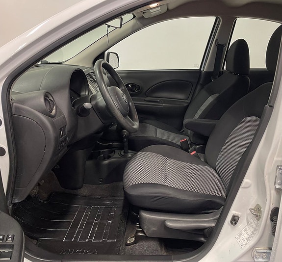 Nissan Micra 6 of 11