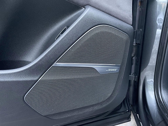 Audi SQ7 17 of 23