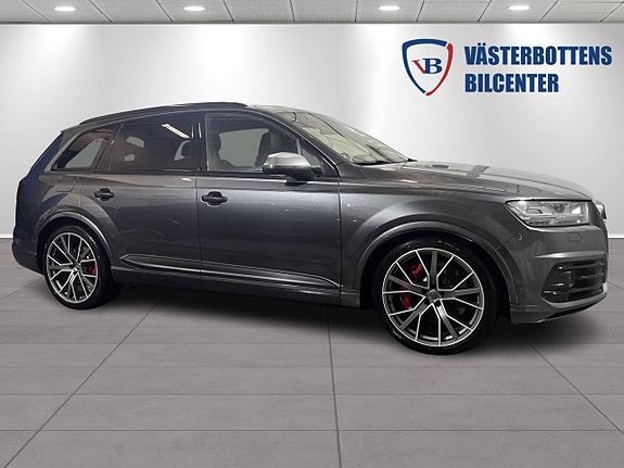 Audi SQ7 2 of 18