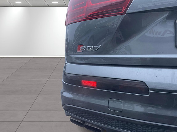Audi SQ7 18 of 23
