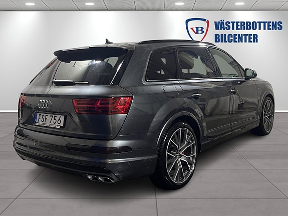 Audi SQ7 3 of 18