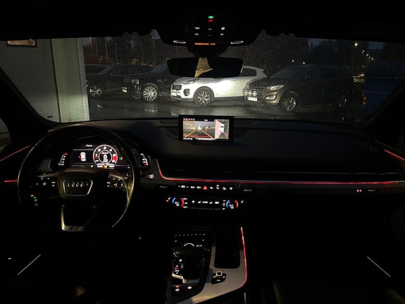 Audi SQ7 17 of 18
