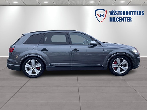 Audi SQ7 23 of 23
