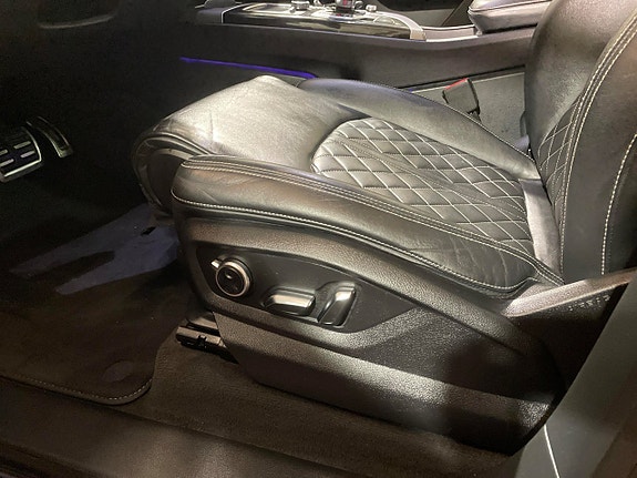 Audi SQ7 15 of 23
