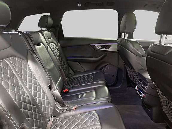 Audi SQ7 6 of 23