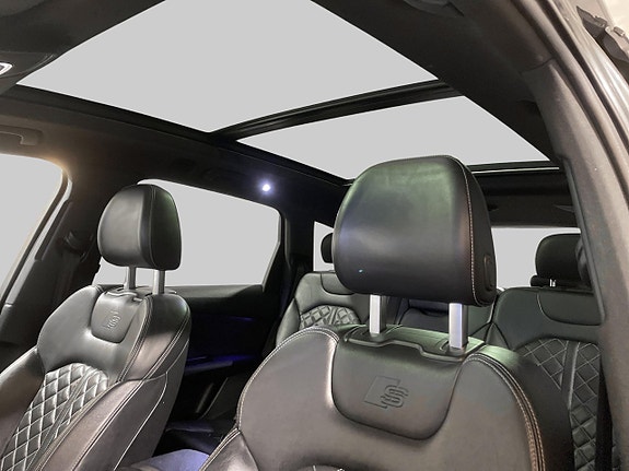 Audi SQ7 9 of 18